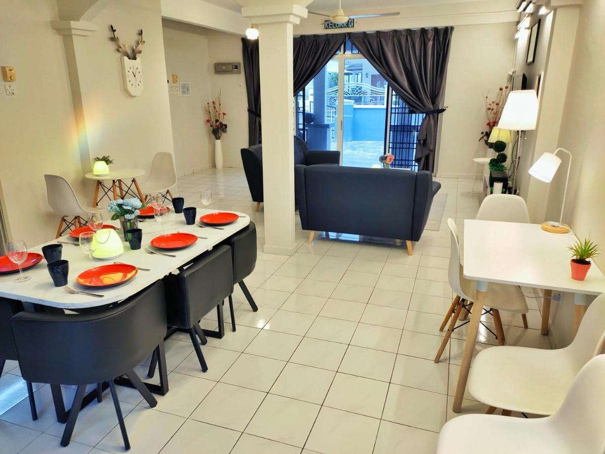 Semi-Detached, Up To 21 Pax, 4 Bedrooms, 3 Bathrooms, 4 Car Parks By Star Home 峇六拜 外观 照片