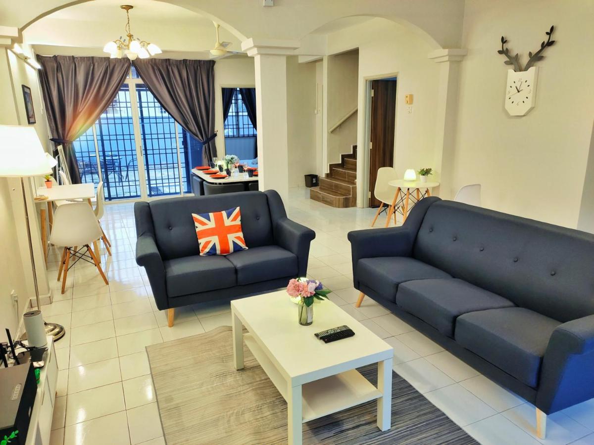 Semi-Detached, Up To 21 Pax, 4 Bedrooms, 3 Bathrooms, 4 Car Parks By Star Home 峇六拜 外观 照片