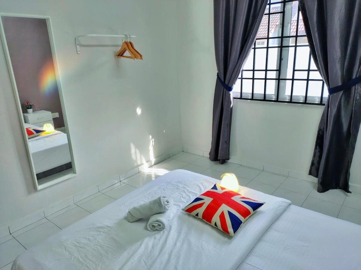 Semi-Detached, Up To 21 Pax, 4 Bedrooms, 3 Bathrooms, 4 Car Parks By Star Home 峇六拜 外观 照片