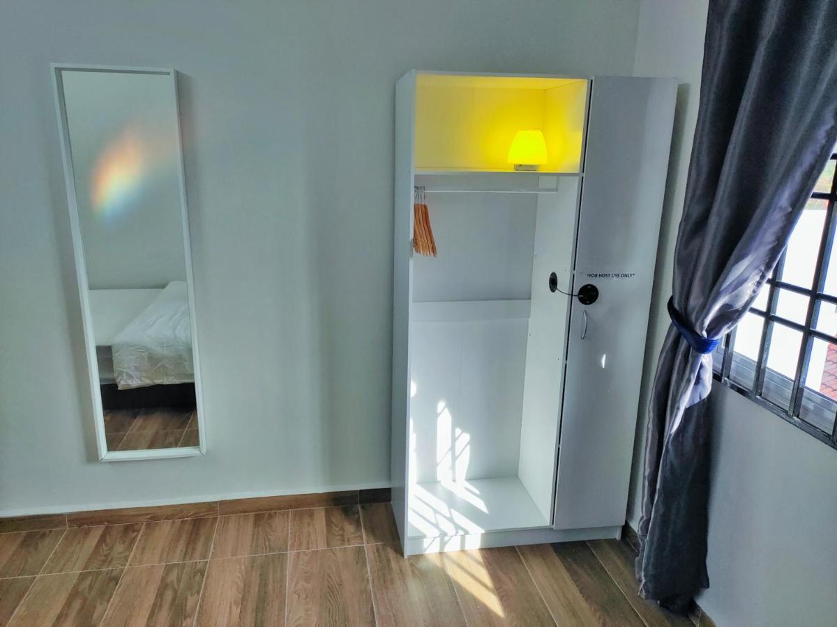 Semi-Detached, Up To 21 Pax, 4 Bedrooms, 3 Bathrooms, 4 Car Parks By Star Home 峇六拜 外观 照片