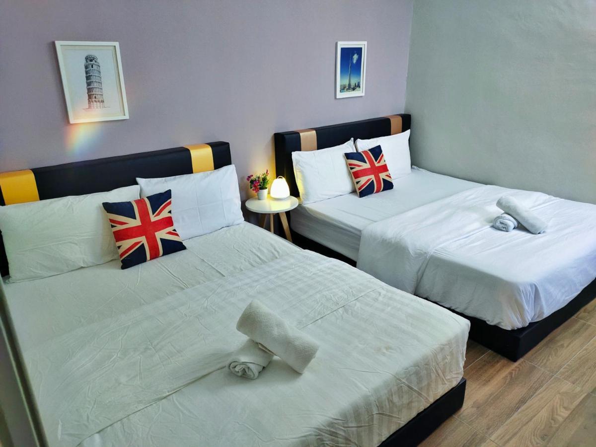 Semi-Detached, Up To 21 Pax, 4 Bedrooms, 3 Bathrooms, 4 Car Parks By Star Home 峇六拜 外观 照片
